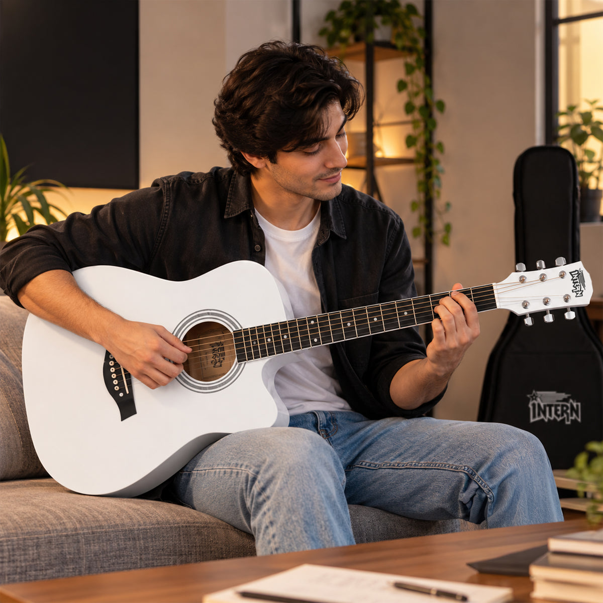 INTERN 41 Inch Acoustic Cutaway Guitar with Truss Rod, Gig Bag, Strap, Picks & Extra Strings – White