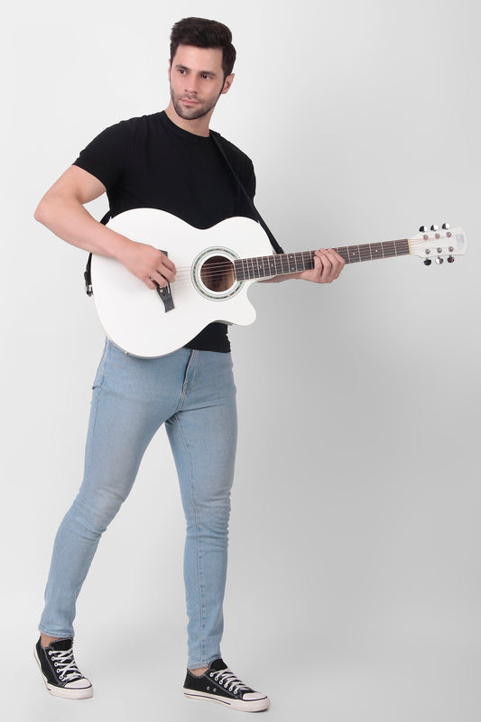 INTERN 40" Electric Acoustic White Guitar With EQ, Set Of Strings, Strap, Picks And Bag
