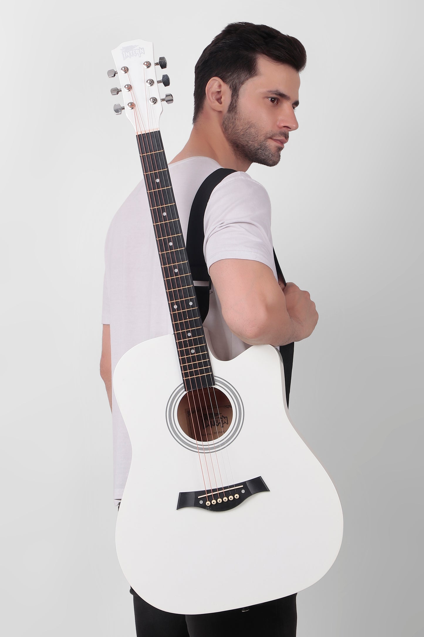 Intern 41" Cutaway 41-inch Acoustic White Guitar with Truss Rod | Premium Wood Build for Superior Tone & Durability | Best Bend Resistance & Tonal Stability | Includes Plectrums